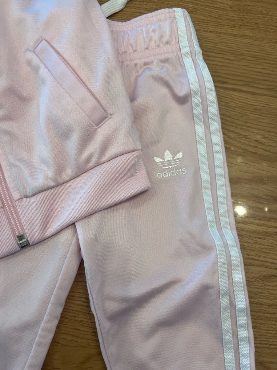 Adidas Anzüge: Adidas Trainer Gr. 92 – Gebraucht aus Adliswil von oktschuess10 2