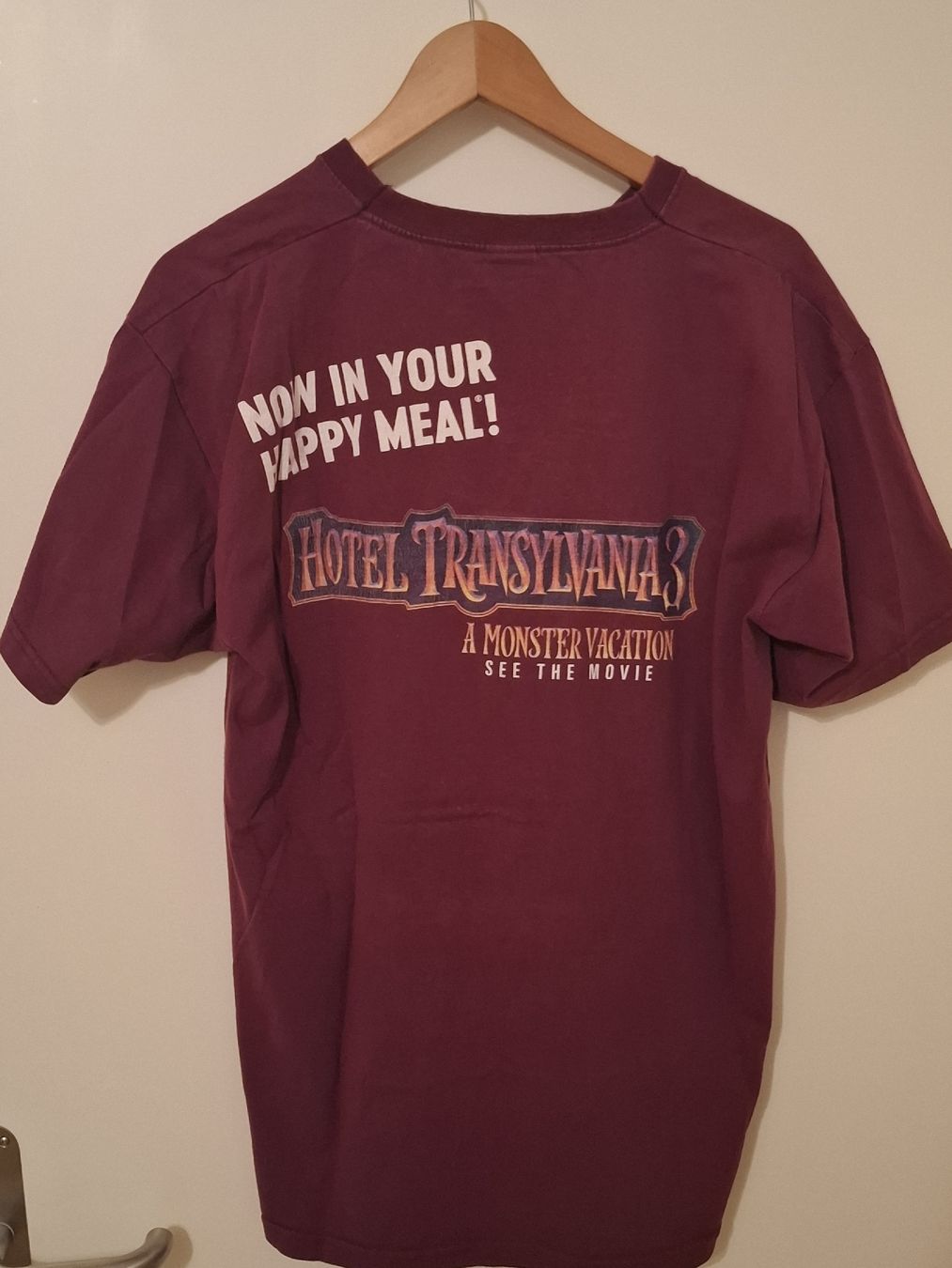 T-shirt: t-shirt hotel transylvanie 3 – Usato da Yverdon venduto da ADBLINO_26. 1