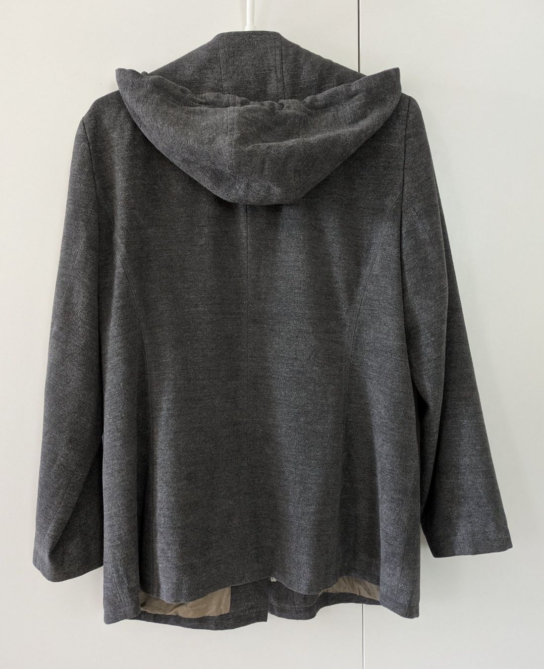Taifun Jacken: Freizeitjacke / Übergangsjacke "Taifun" Gr. 40 – Gebraucht aus Bonstetten von Driver7 1