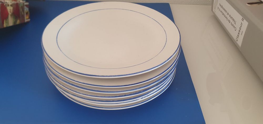 FranquiHOgar - Set di 6 piatti pianura in porcellana bianca con bordo oro e blu cobalto 27 cm ø | Sonata