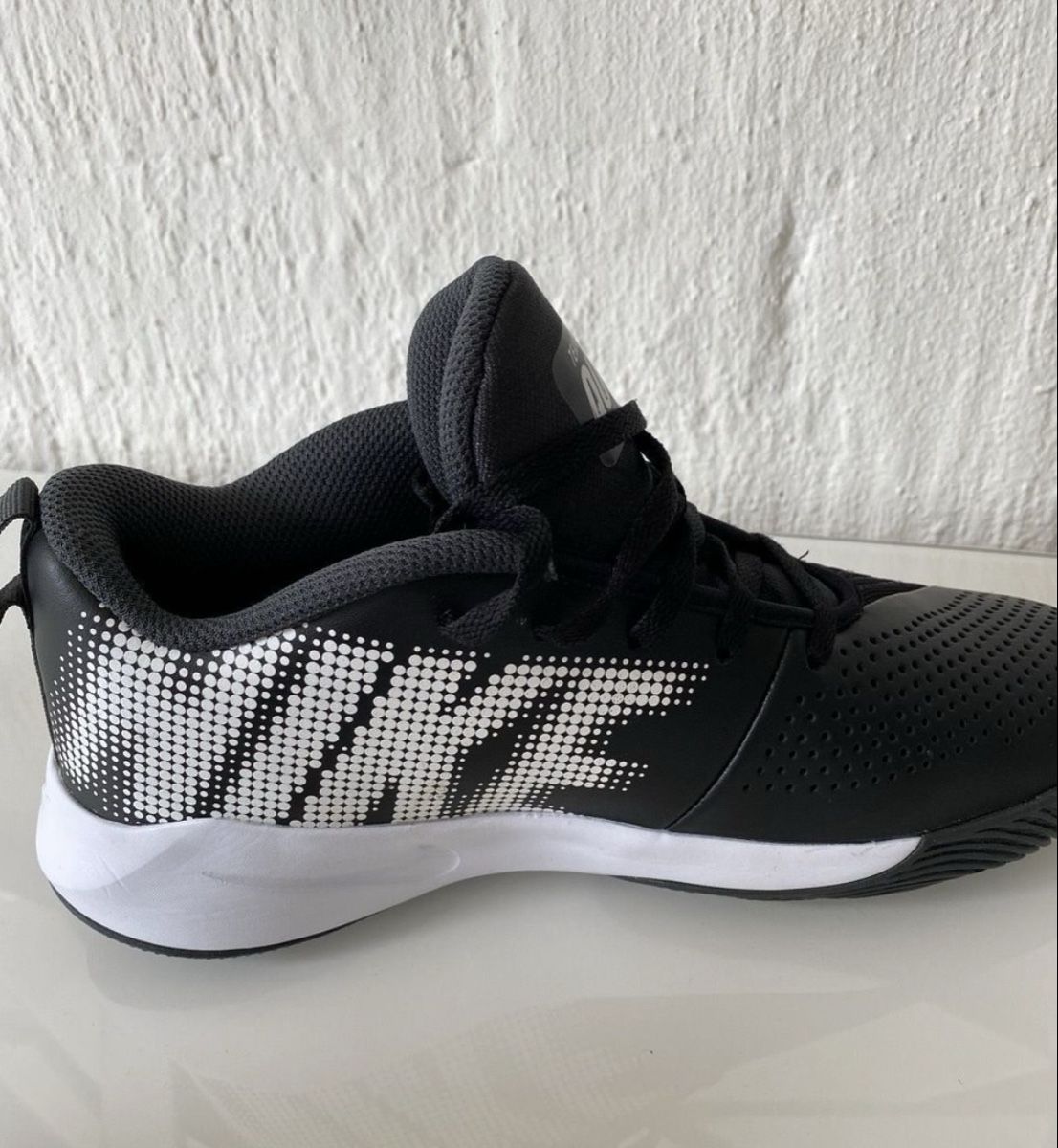 Nike Scarpe da uomo: gr 38,5 – Usato da Winterthur venduto da EasyRS 2