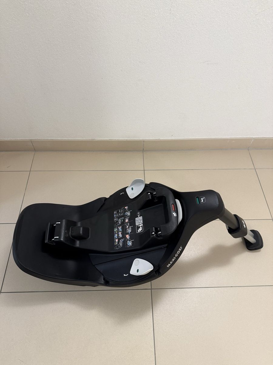 Maxi-Cosi Seggiolini per auto: Maxi Cosi Station – Usato da Begnins venduto da FAWA86 2