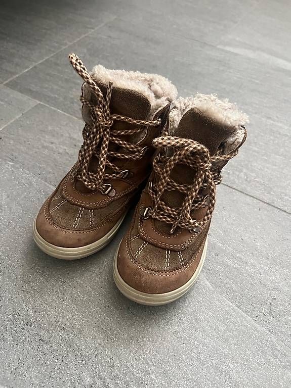Schuhe für Jungen: Peppino Lernlaufschuhe, Winterschuh, gr 24 – Gebraucht aus Naters von liv_92f5 1