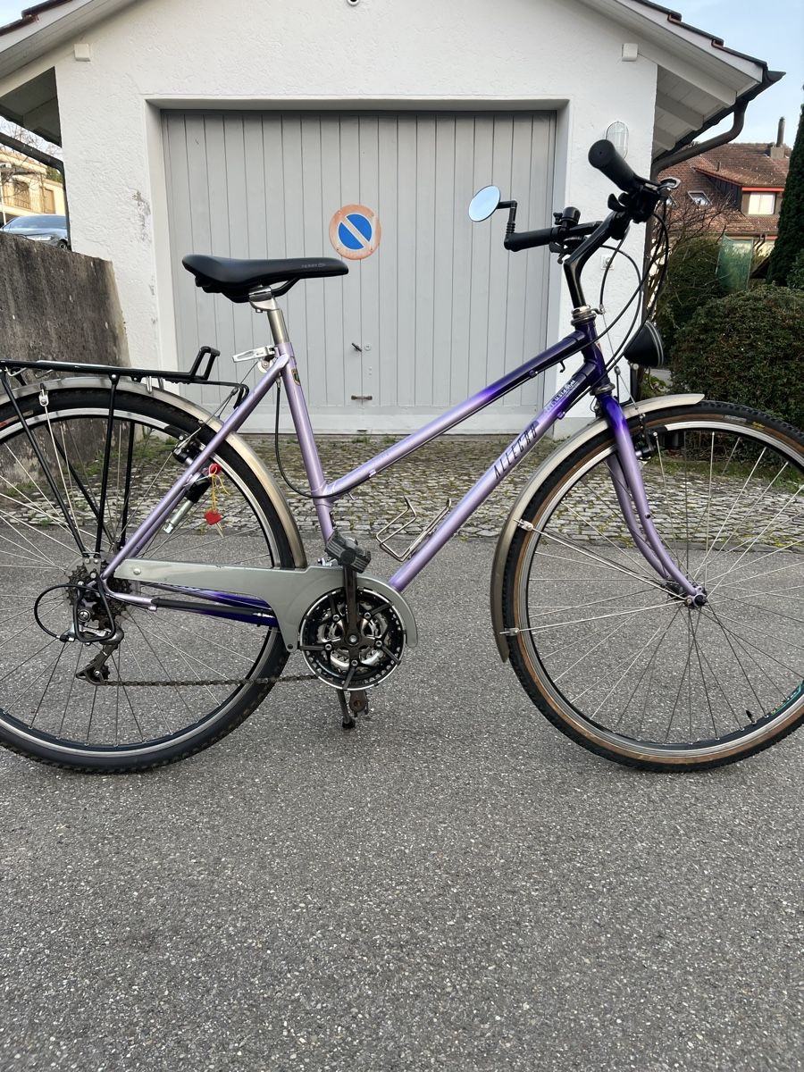 Velos: Schönes Damenfahrrad – Gebraucht aus Horgen von Leandro_Braga