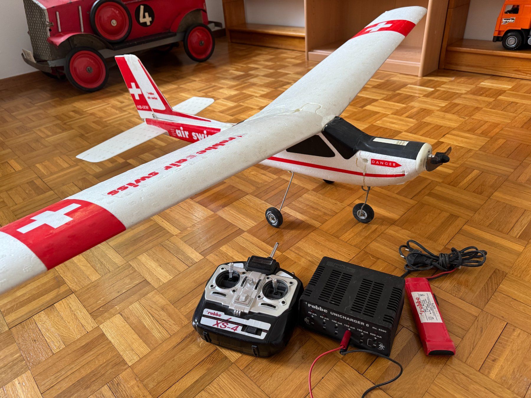 Robbe Modellismo RC: Robbe RC Elektro Modell Flugzeug Hochdecker – Usato da Balgach venduto da muller6065 8