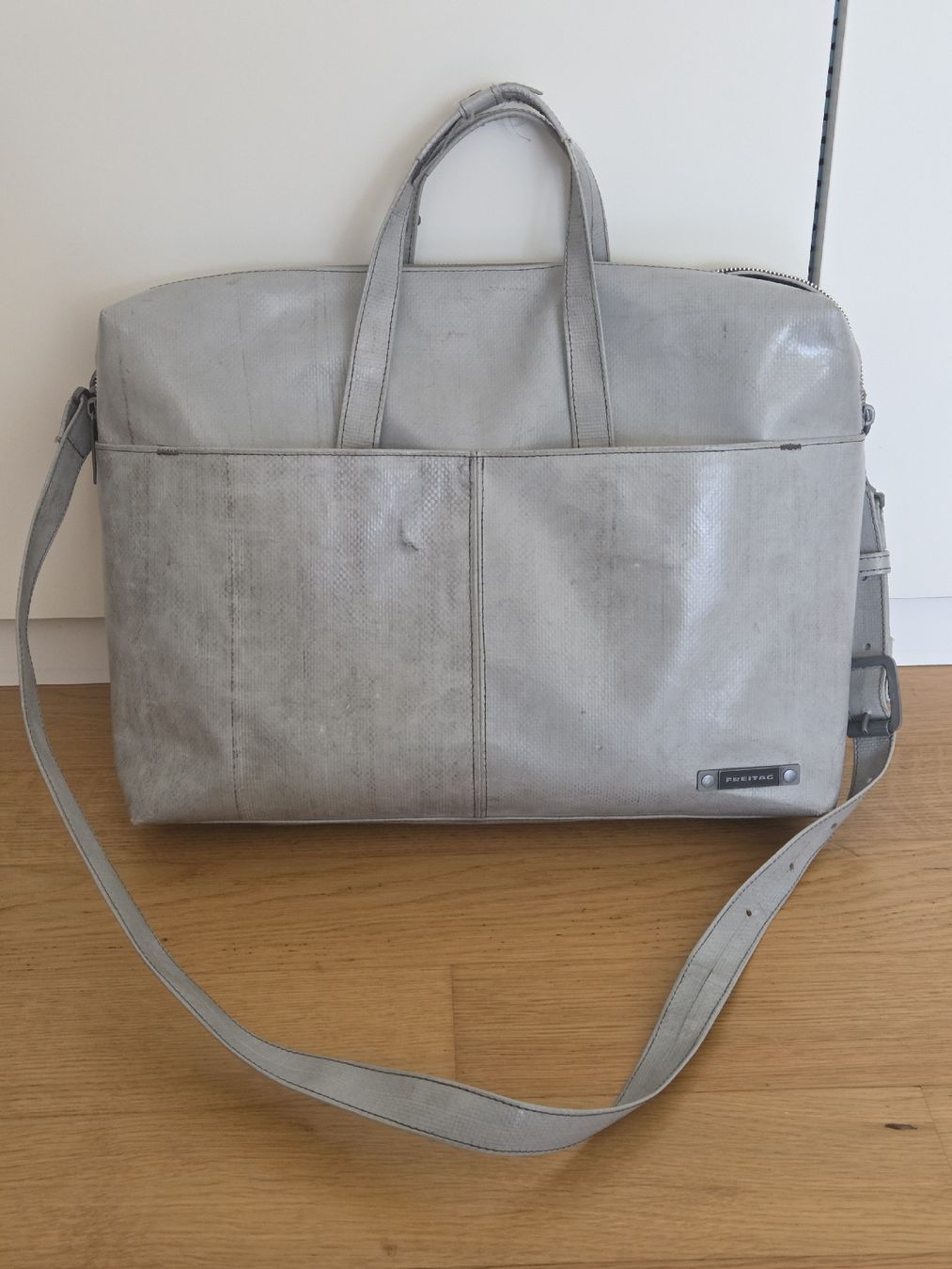 Freitag Borse da donna: FREITAG R523 Hoffmann grau – Usato da Auslikon venduto da lavendelblue