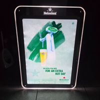 Heineken Beer Lightbox. Acryl Leuchtreklame mit Bierwerbung