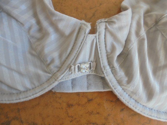 H&M Altra biancheria intima: BH Gr. 85C, H&M hellgrau, NEU – Nuovo (secondo la descrizione) da Hinwil venduto da Glasperlen 1