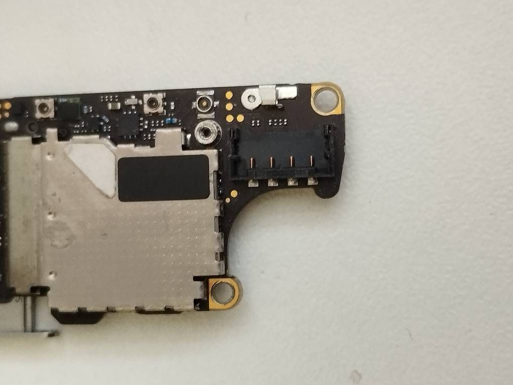 Schede madri: Motherboard iPhone 4S – Usato da Berikon venduto da m1l3n 1