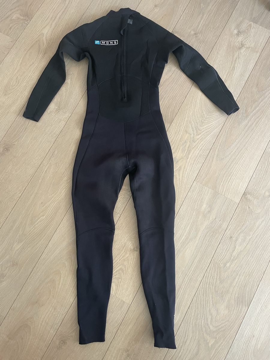 Completi & Tailleur: Surfanzug von MDNS – Usato da Domat/Ems venduto da Hoschi13 2