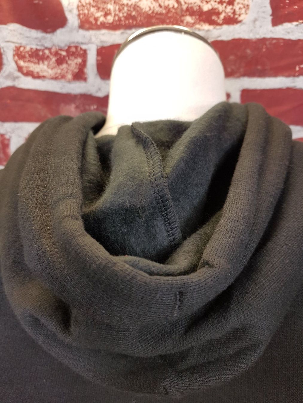 Maglioni & Felpe: Hoodie mit Kapuze warm Pullover Gr. XL – Nuovo e nell'imballaggio originale da Seuzach venduto da VT-Collections1 2