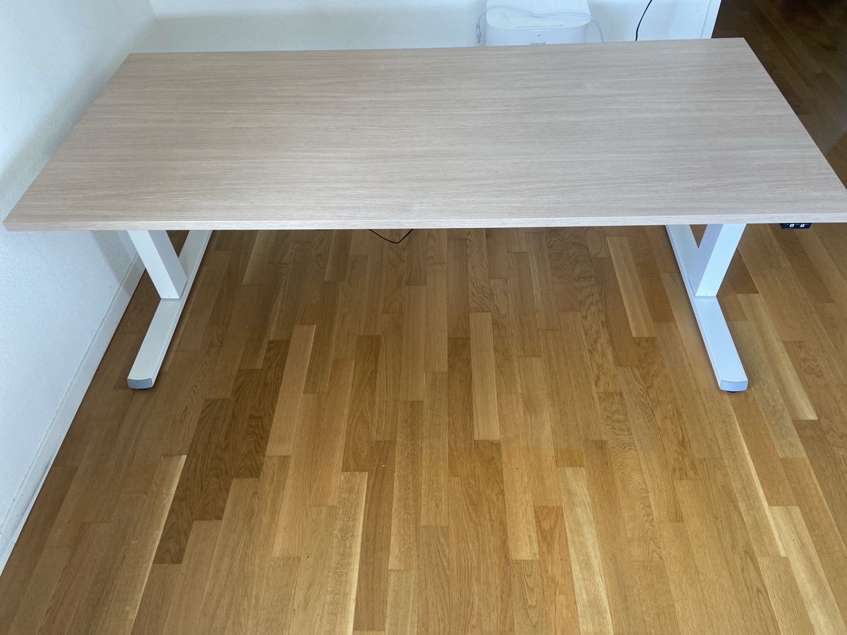 Schreibtische: Standing desk white legs adjustable height 180x80 – Neu (gemäss Beschreibung) aus Adliswil von flo_r2rb