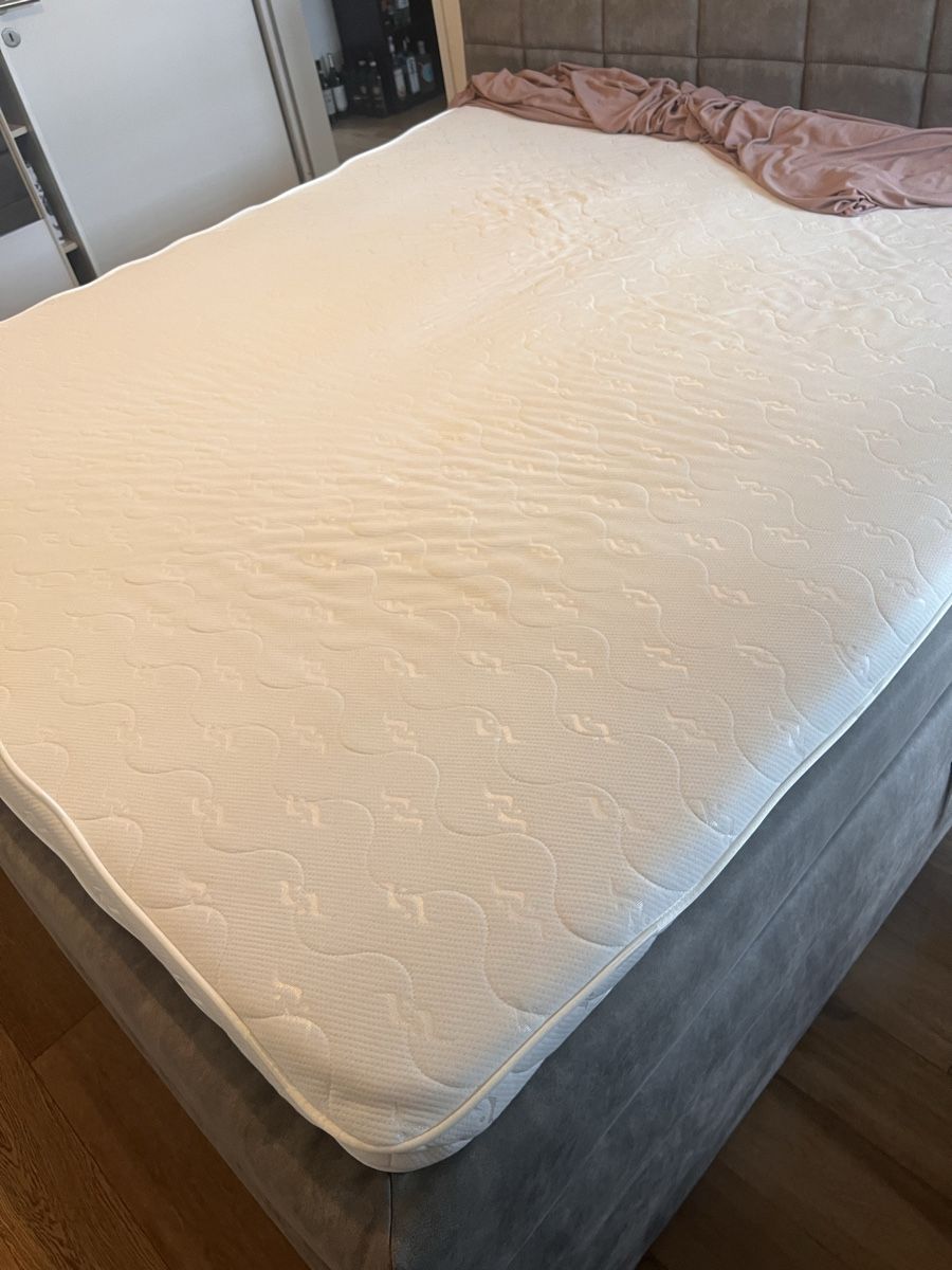 Letti: Boxspring Bett – Usato da Spreitenbach venduto da MBeglinger 4