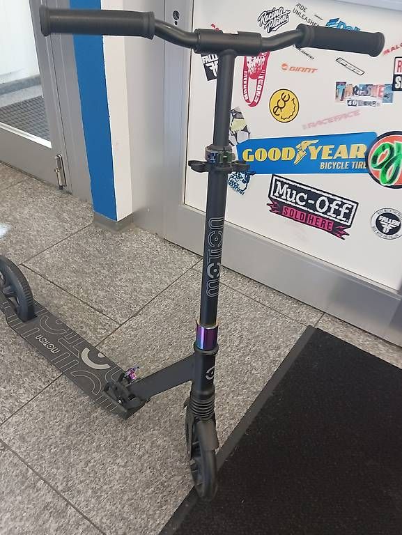 Kickboard: trotinette Motion – Usato da Faido venduto da ManuelPizzocher 1