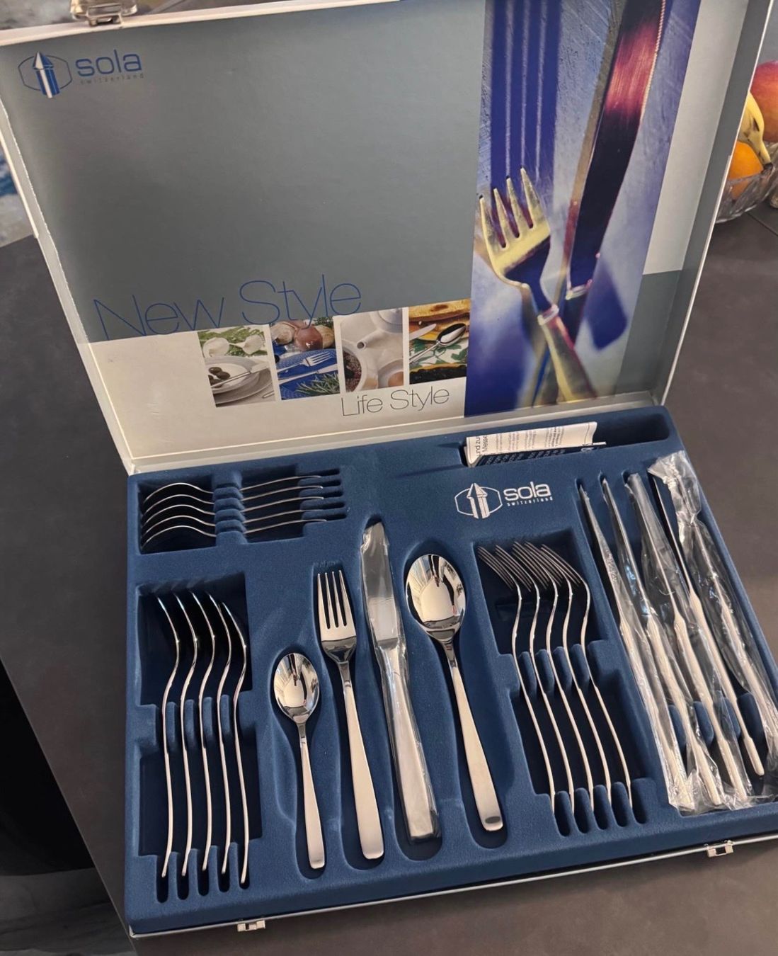 Sola Set di posate: Besteck Sola – Nuovo e nell'imballaggio originale da Mönchaltorf venduto da gol_pg75