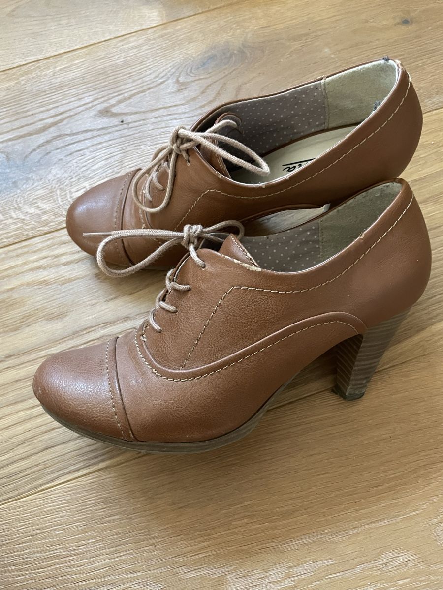 Scarpe da donna: Pumps – Usato da Aarwangen venduto da erd_ngx8