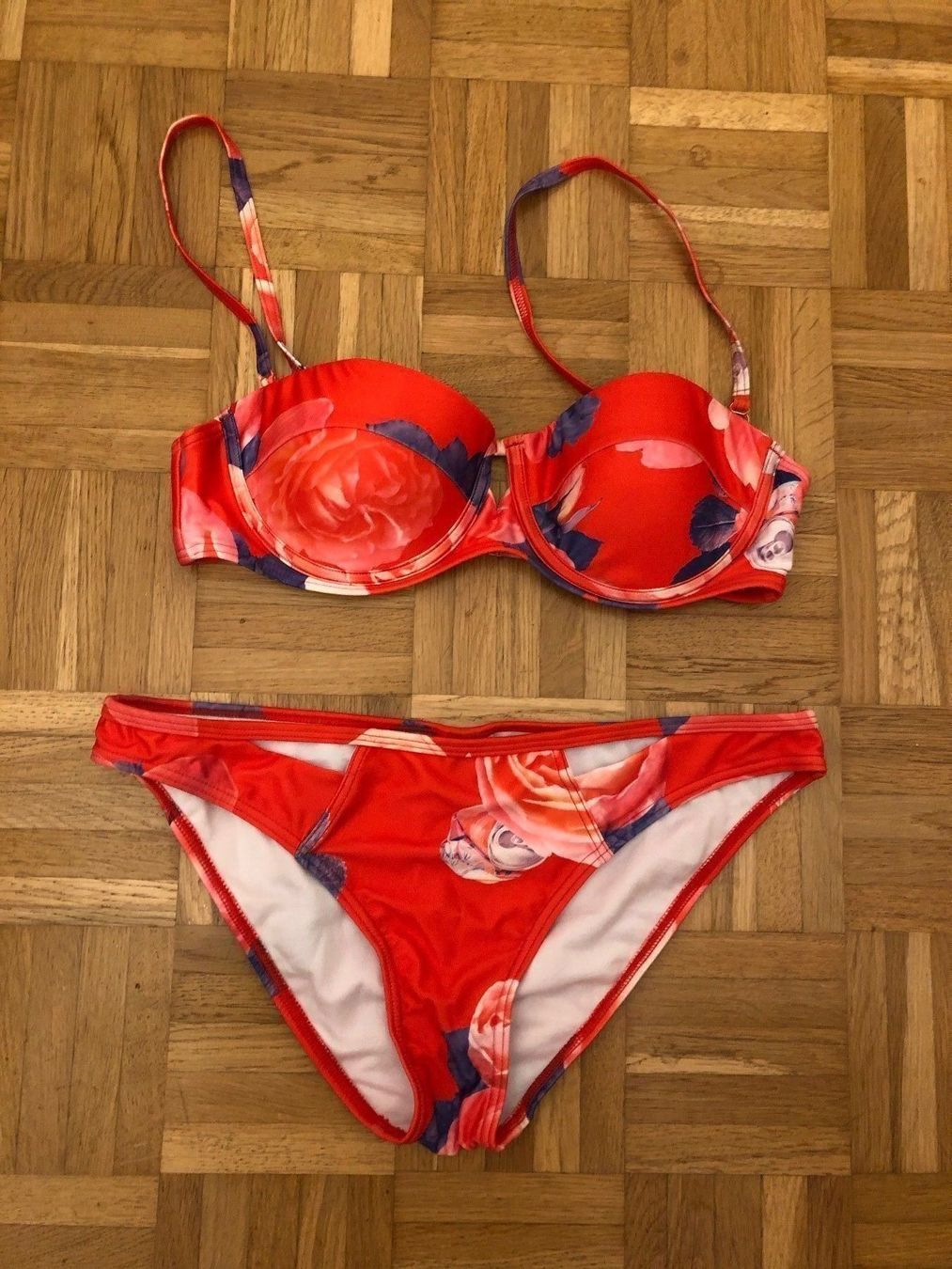 Badekleider & Bikinis: Insight Bikini – Gebraucht aus Wettswil von lalinda85