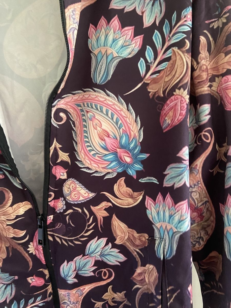 Giacche: Blouson Jacke Grösse S mit Blumenmuster – Usato da Zürich venduto da Sixwieswell 1