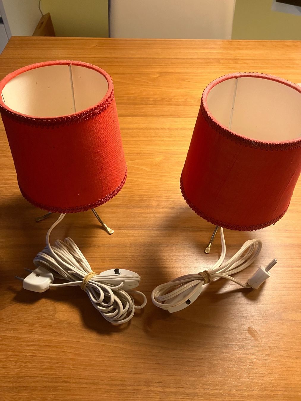 Lampade: Nachttischlampen, Lampen. E27, Druckschalter – Usato da Neftenbach venduto da 889095 3