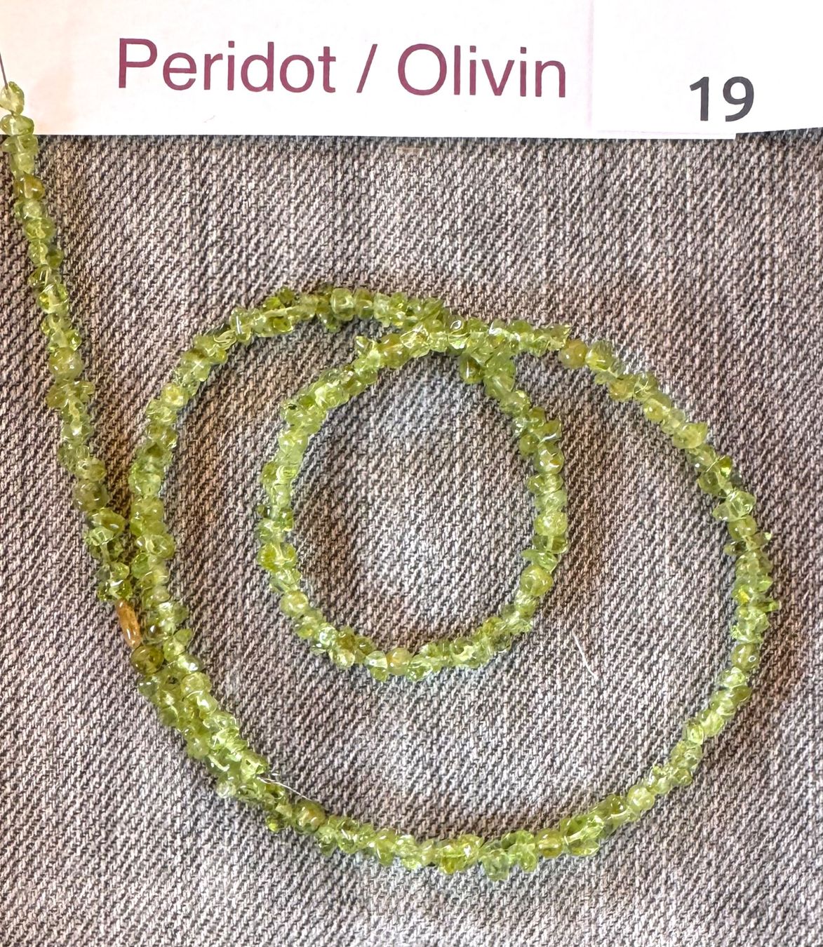 Ketten: Peridot. Olivin   extra  wilde Nugget/Splitter Form     44cm – Neu und originalverpackt aus Leuggern von gemshow 8