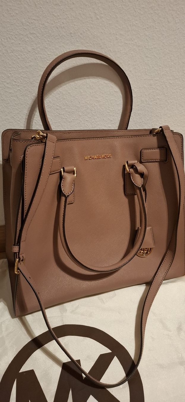 Michael Kors Taschen für Damen: Michael Kors Tasche Handtasche Damen  Beige – Neu (gemäss Beschreibung) aus Dietikon von Miakitty 1