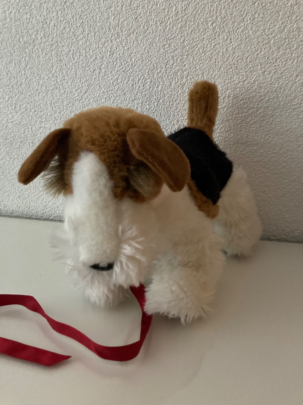 Giocattoli: Plüschhund, Länge 35 cm, Höhe 22 cm – Usato da Rotkreuz venduto da RoseAss 1