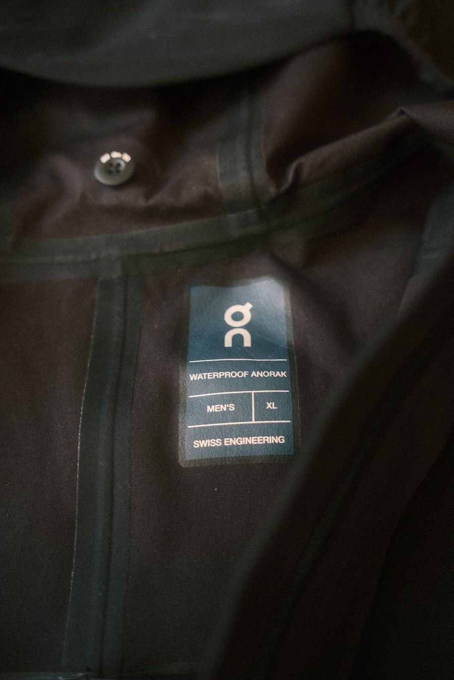 Jacken: ON Waterproof Anorak Olympia Edition – Gebraucht aus Bern von BACA_92 2