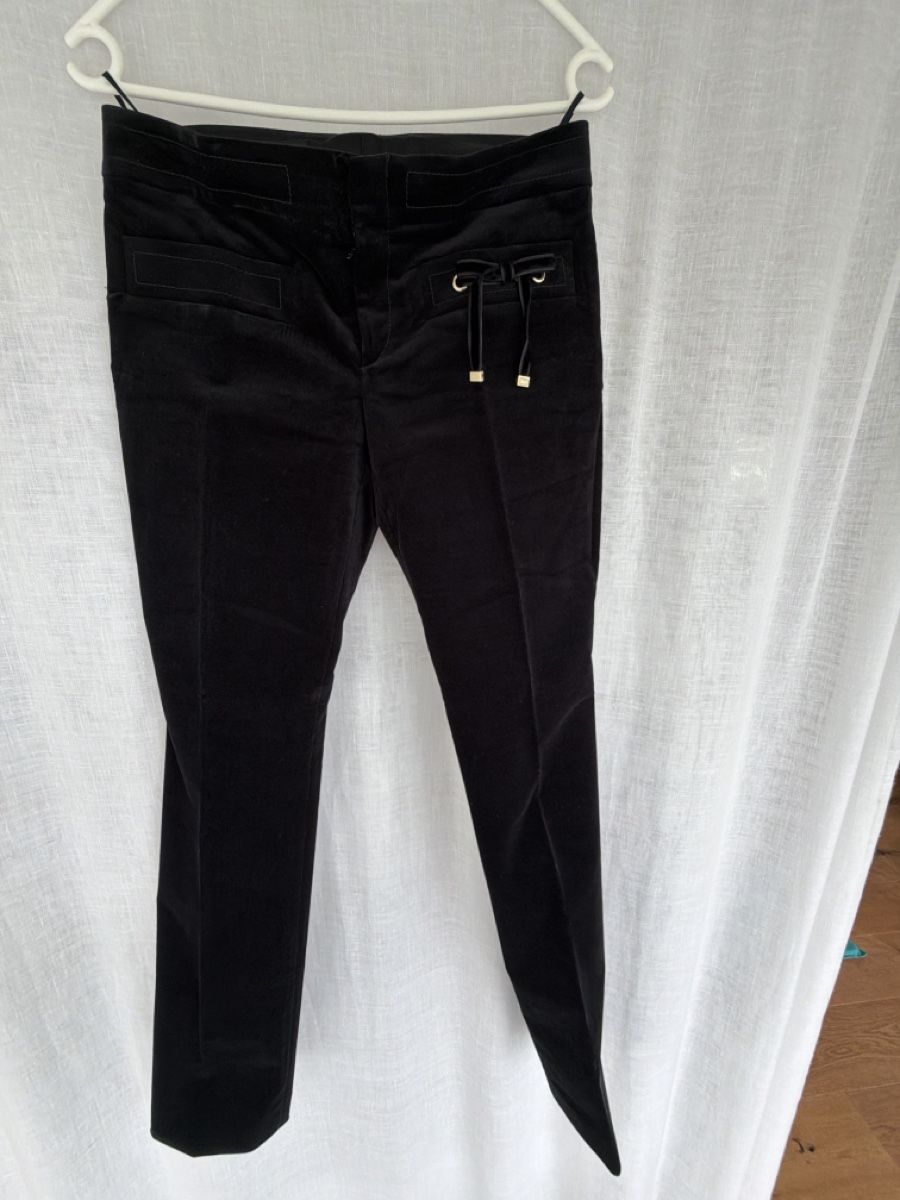 Gucci Hosen: Samthose Gucci – Gebraucht aus Adligenswil von goverla11