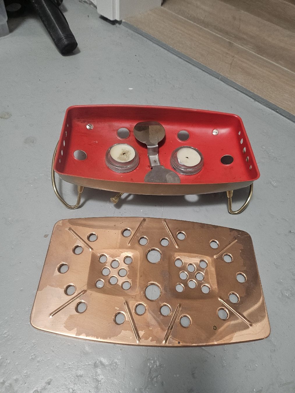 Plateaux: chauffe plat – D'occasion à Croy par sylvie1350 1