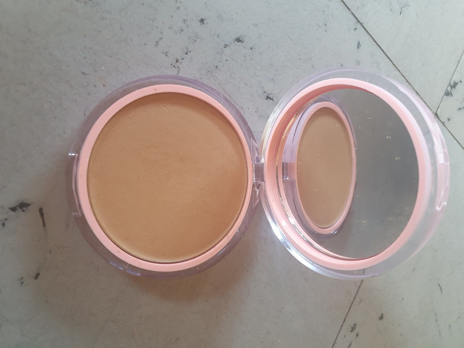 Make-up: Covergirl clean fresh powder – Gebraucht aus Moosseedorf von Sonnenschein..