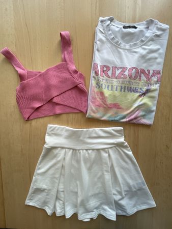 Lot d'été: Top MNG rose XS, t-shirt et jupe/short Shein XS