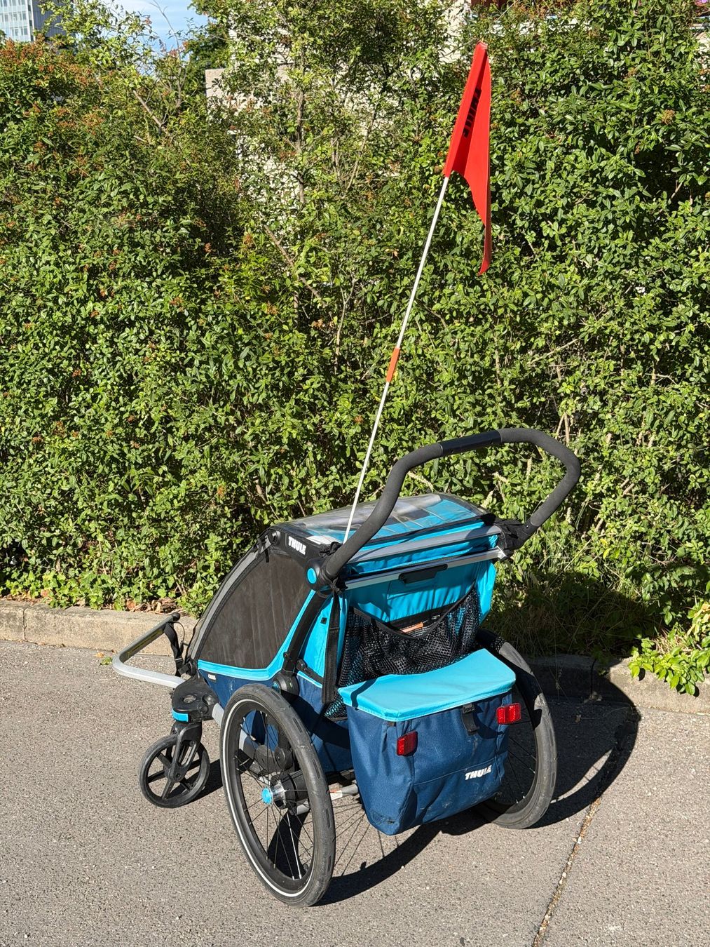 Thule Rimorchi: Thule Chariot Cross 1 + Zubehör – Usato da Basel venduto da berenjeno2 2