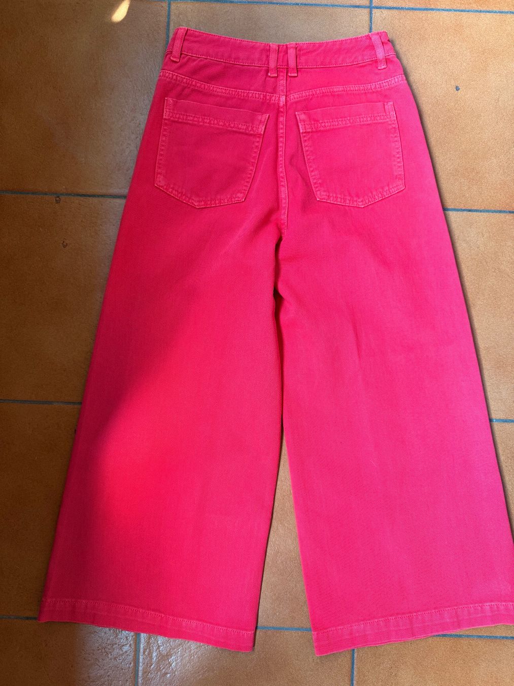 Hosen: Bellissimi pantaloni 3/4 🌸 – Gebraucht aus Bellinzona von bul_mvy5 1