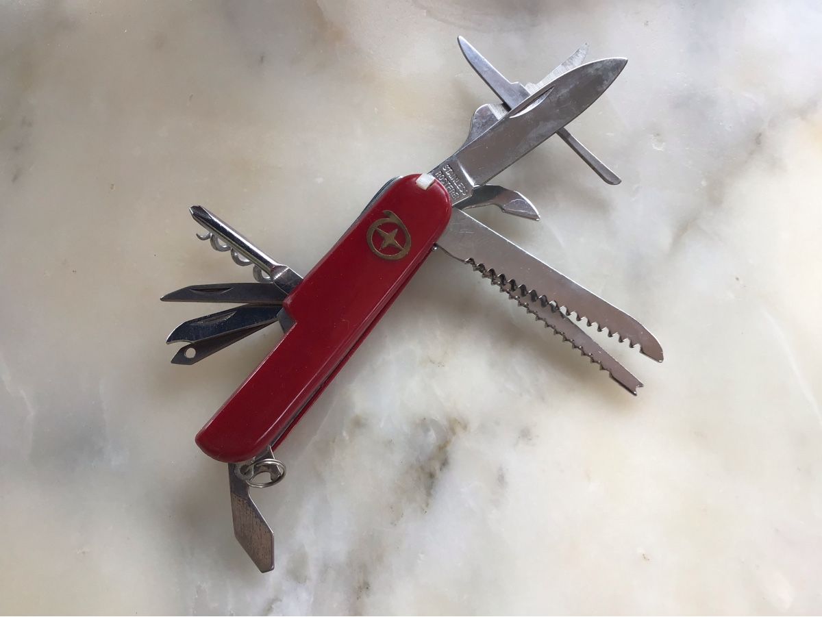 Coltelli tascabile: Couteau de poche – Usato da Plan-les-Ouates venduto da Cassero