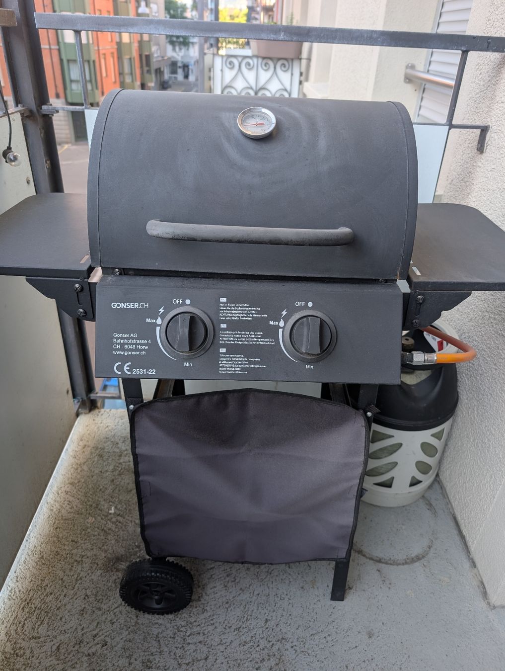 Gonser Griglie: Gas BBQ with 2 burners, summer ready! – Usato da Zürich venduto da vio_8cm2