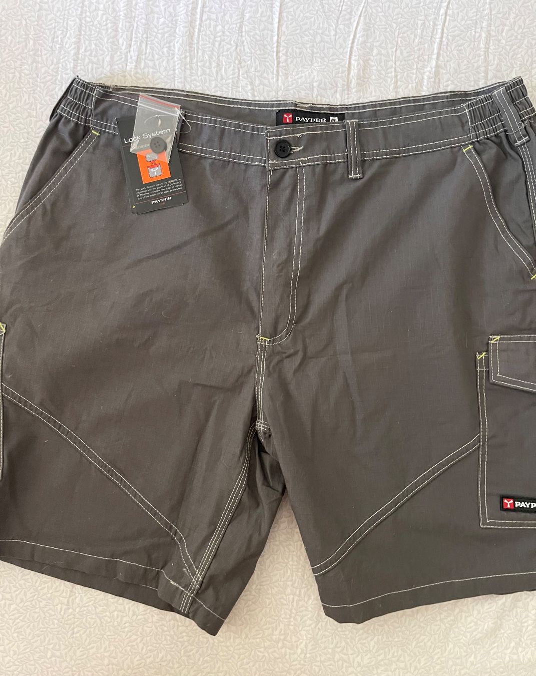 Pantalons: Payper Short de travail – Neuf avec emballage d'origine à Genève par Annilu