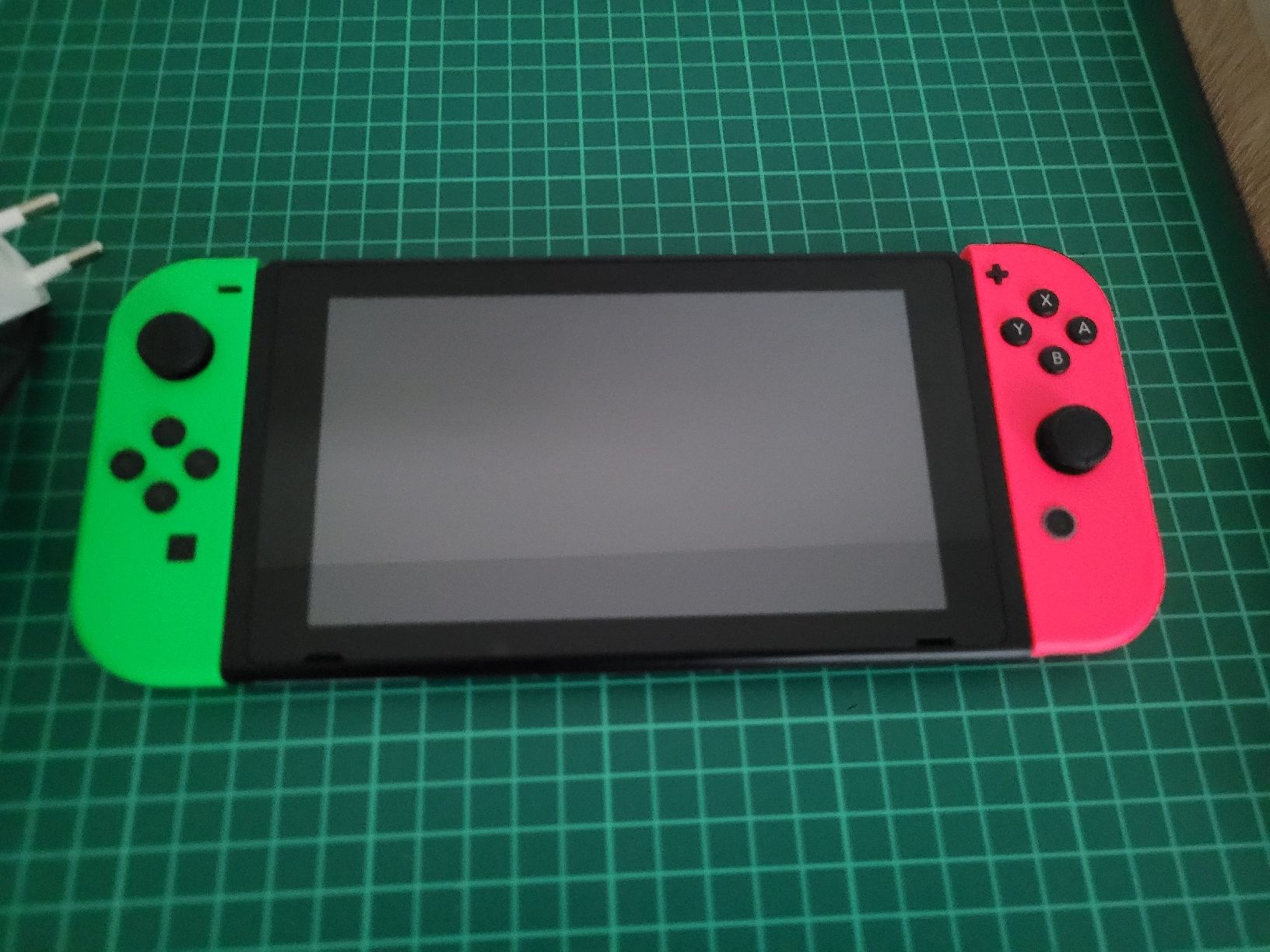 Nintendo Console: Nintendo Switch Neon – Usato da Meyrin venduto da Retro-GZ 4
