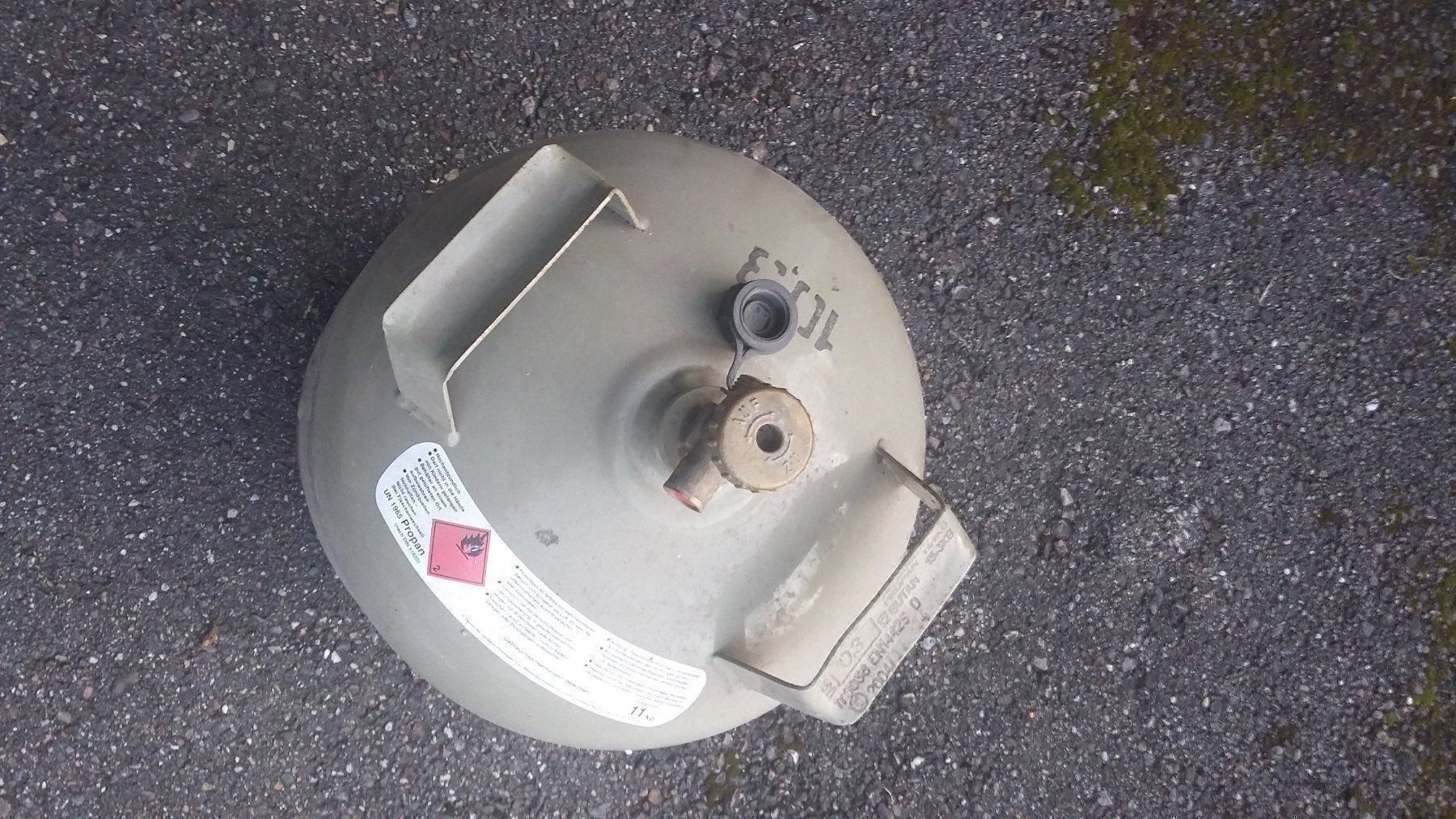 Griglie: Gas Flasche, deutsches Modell – Usato da Kriens venduto da Allerhand5 2
