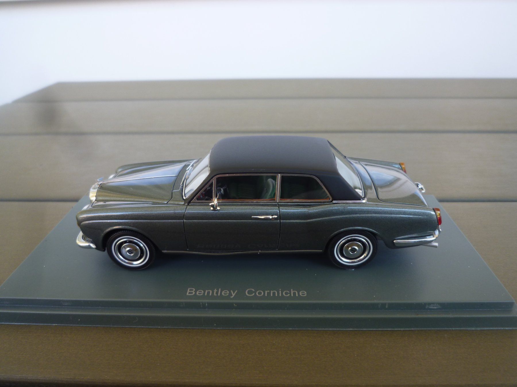 Bentley Modellini d'auto: Bentley Cornice (1971) – Usato da Flawil venduto da Imperiosud 3