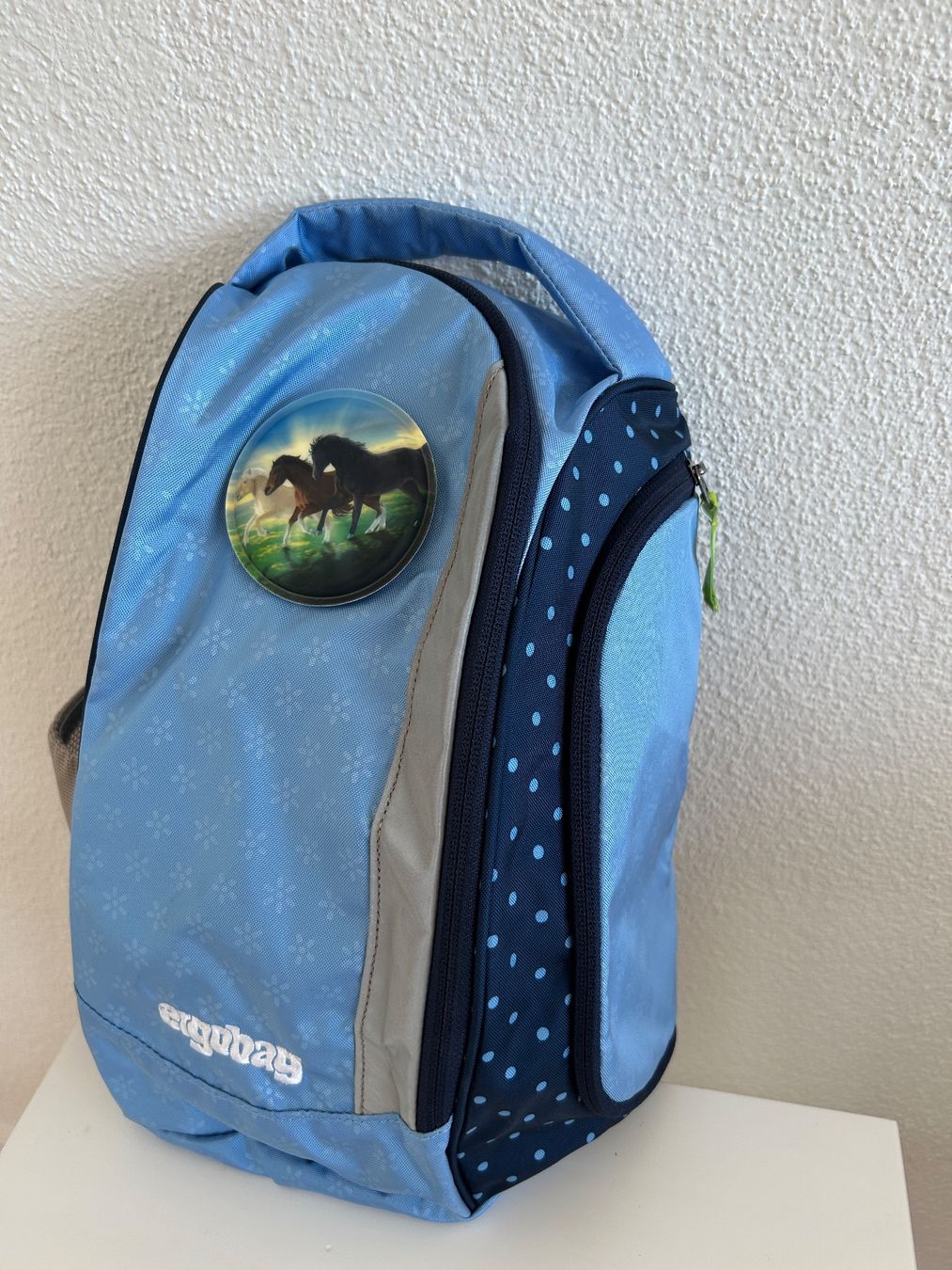 Ergobag Borse & Zaini: Ergobag Schulsack 3-teiliges Set – Usato da Münchenstein venduto da Pasdra 4