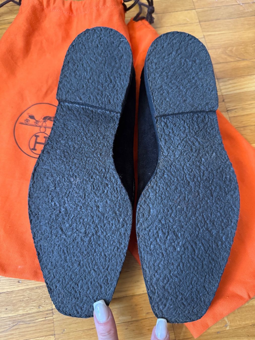 Hermès Scarpe da uomo: Mocassins Hermès daim noir, taille 41 – Nuovo (secondo la descrizione) da Morges venduto da sandy069 7