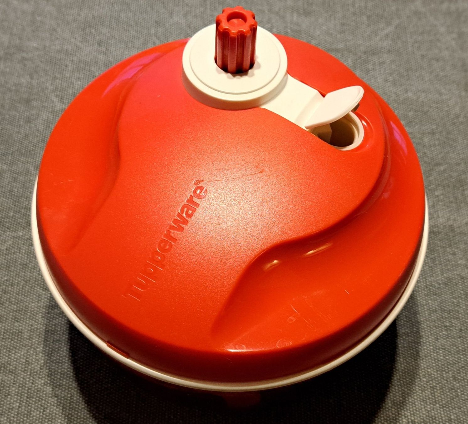 Tupperware Elettrodomestici da cucina: Original Tupperware grosser Quick-Chef Häcksler – Usato da Langnau i. E. venduto da Trabant03 3