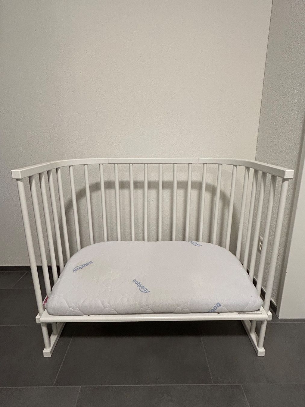 Babybay Betten: Babybay Maxi 89x51 cm weiss – Gebraucht aus Weinfelden von tme79