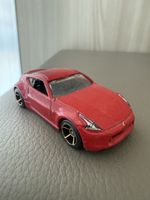Modellino auto Nissan 370Z Hot Wheels rosso da collezione