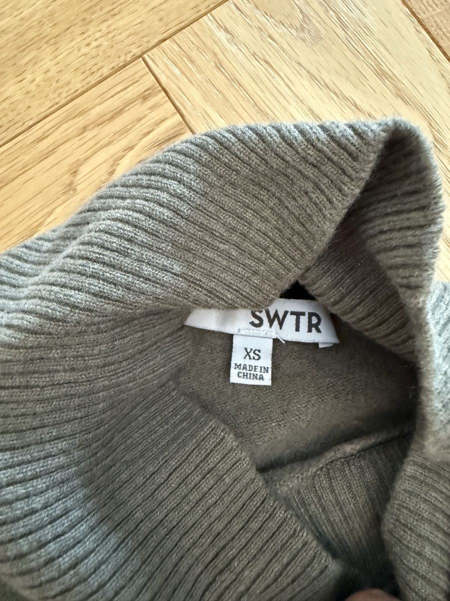 Maglioni & Felpe: Rollkragenpullover von SWTR, Grösse XS/S, warm – Usato da Zürich venduto da afterglow27 2