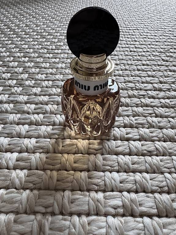 Miu Miu Parfum & Eau de Toilette: Miumiu Parfum "miutine" 30ml – Gebraucht aus  von  1