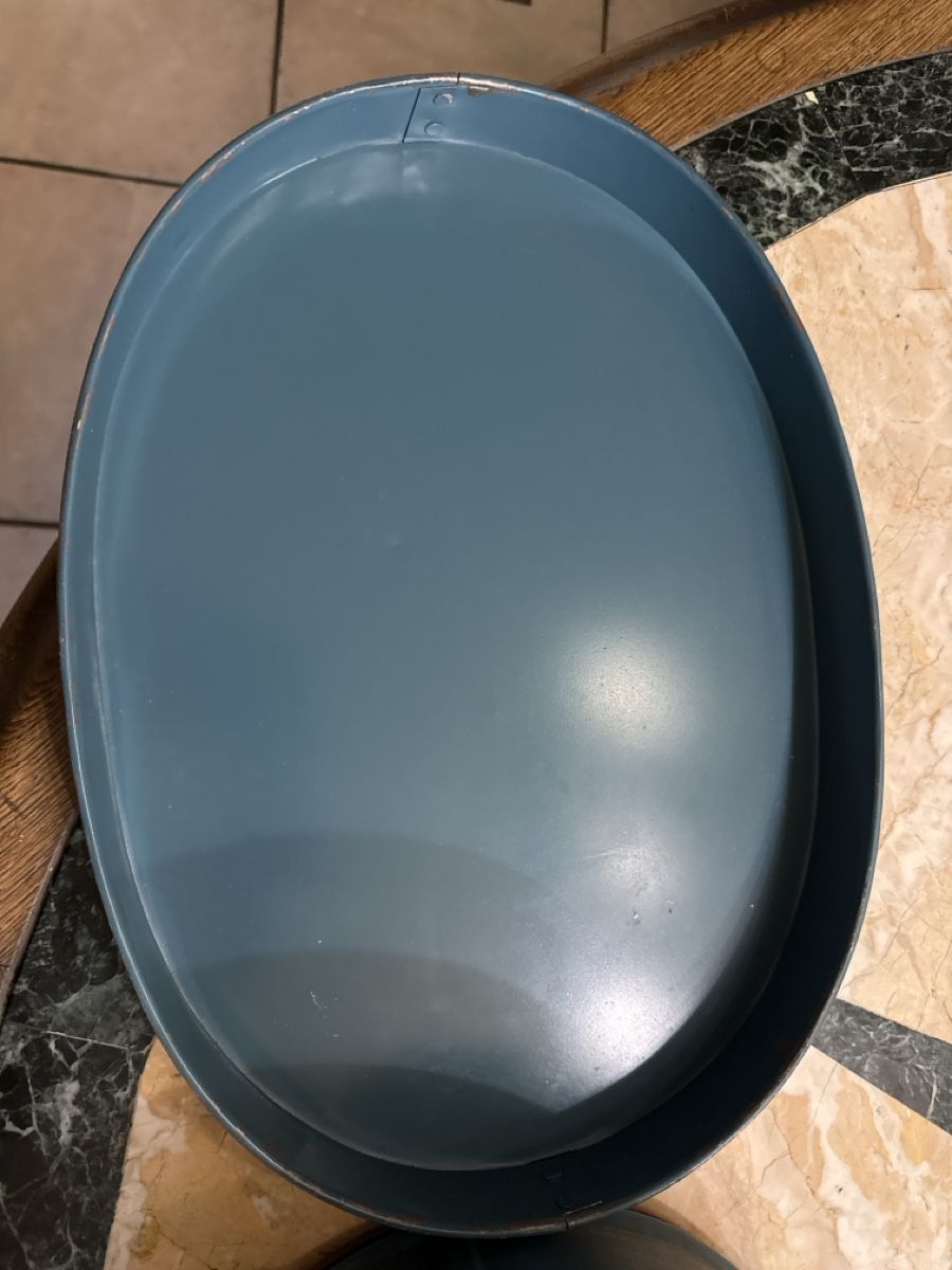 Autres décorations & accessoires: Blechdose oval grün Deckel mit Bild Gebraucht – D'occasion à Schaffhausen par Ibag 3
