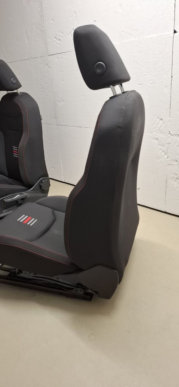 Seat Tutti pezzi di ricambio auto: SEAT Ibiza Sitze – Usato da Schöftland venduto da Bikefarmer 8