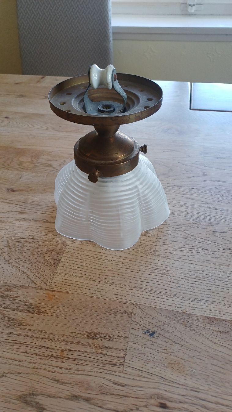 Lampade: Schöne Jugendstil Lampe – Usato da Flawil venduto da Pinkmalibu