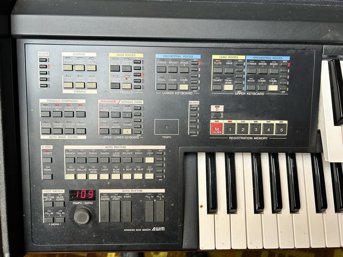 Yamaha Instruments de musique: Yamaha Electone HE- 8W – D'occasion à Elm par lad_6j2k 3